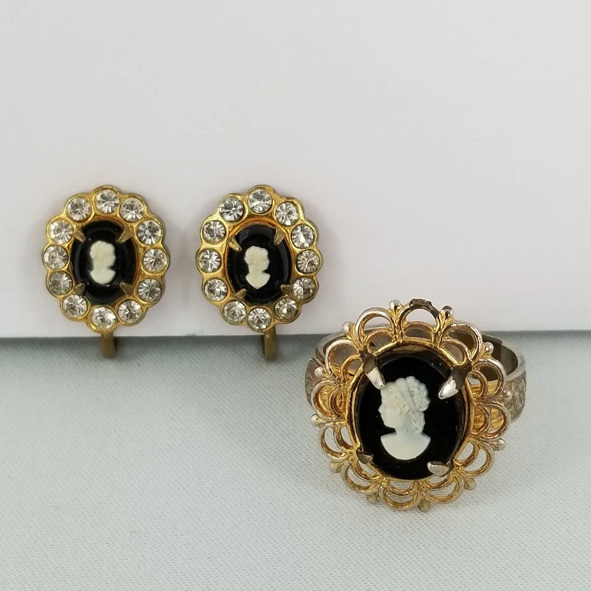 Cameo costume hotsell jewelry